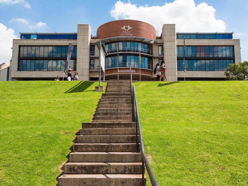 University of Johannesburg (UJ)